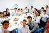 お昼休み中に、クリスマスパーティーをやっている人材会社